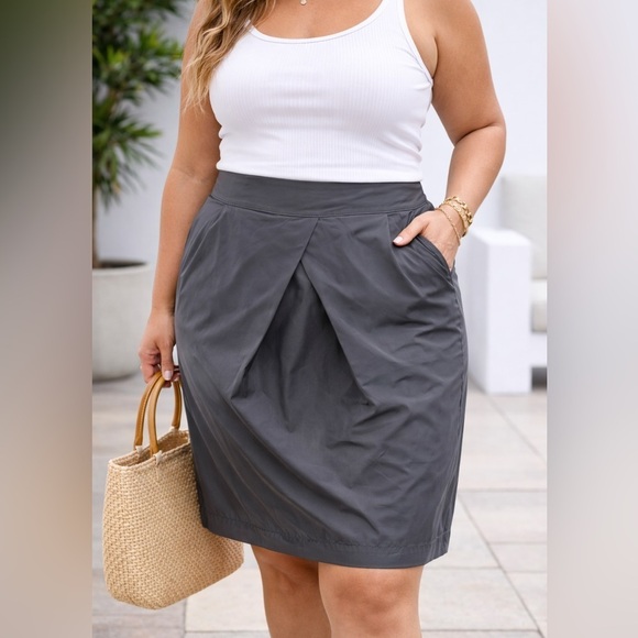 Ross Mayer Dresses & Skirts - Ross Mayer Charcoal Nylon Tulip Skirt | Size 16 | Made in Canada
